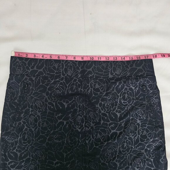 ORVIS Black Rose Embossed Print Mesh Inner Shorts Pull-On Travel Skort Size L - Picture 13 of 15